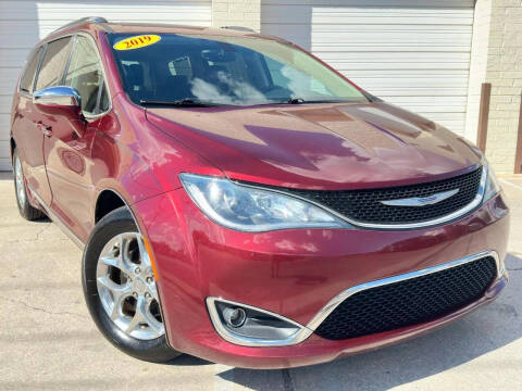 2019 Chrysler Pacifica for sale at MG Motors in Tucson AZ