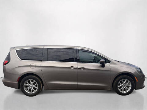 2017 Chrysler Pacifica LX