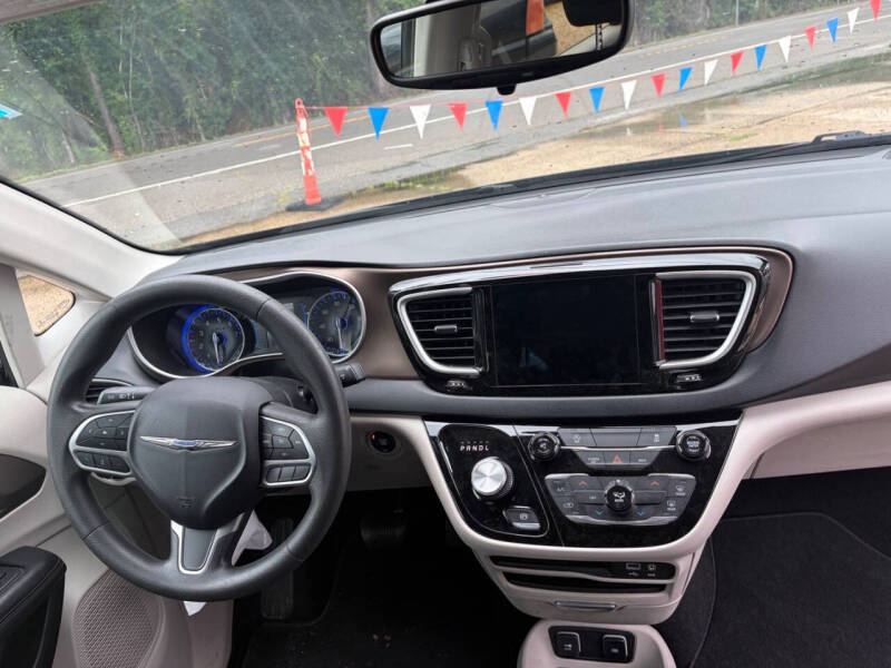 2017 Chrysler Pacifica Touring