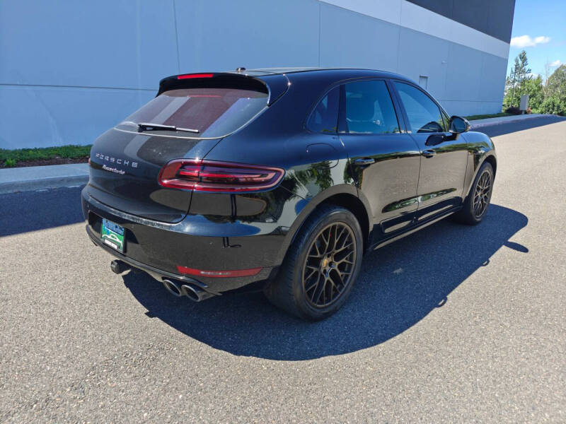 2016 Porsche Macan Turbo