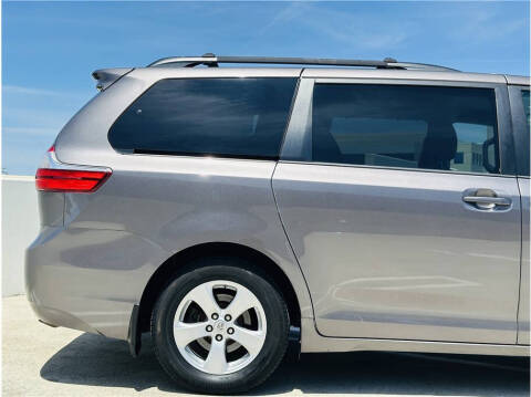 2017 Toyota Sienna