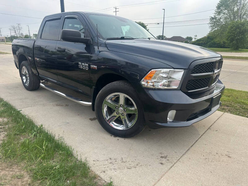 Used 2014 RAM Ram 1500 Pickup Express with VIN 1C6RR7KT7ES178021 for sale in Oak Creek, WI