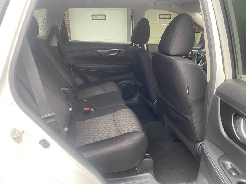 2020 Nissan Rogue SV