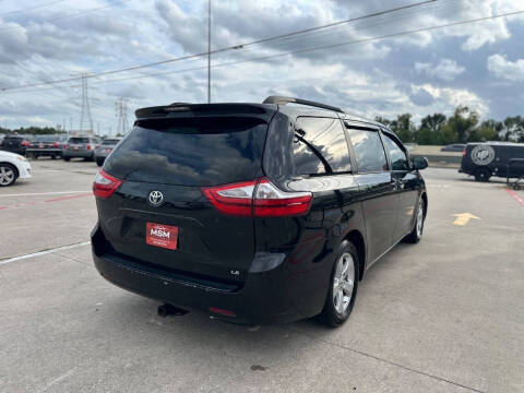 2015 Toyota Sienna LE 8-Passenger