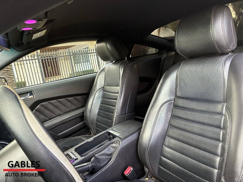 2014 Ford Mustang V6