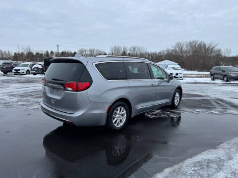 2020 Chrysler Pacifica Touring L