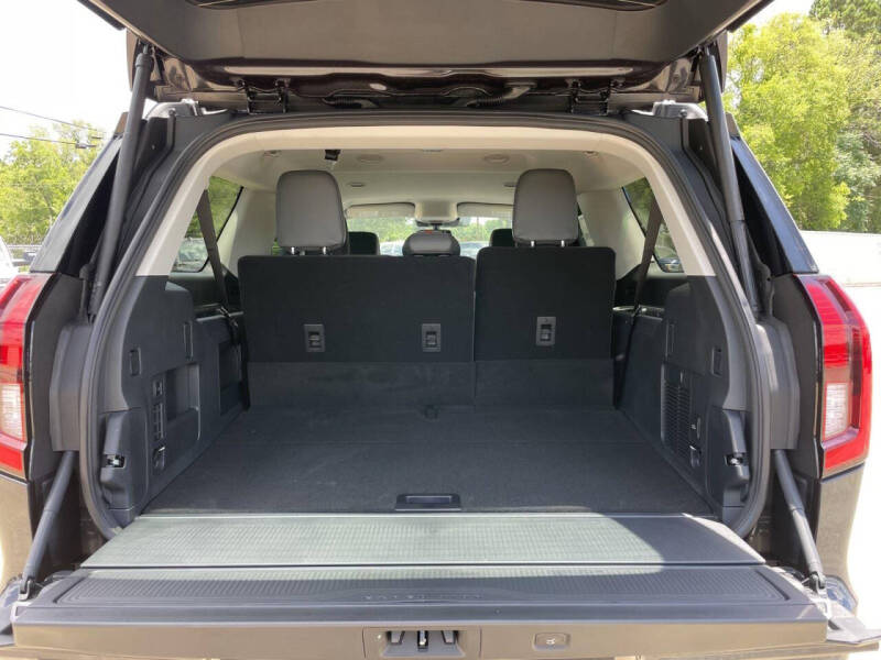 2027 Ford Expedition MAX Active