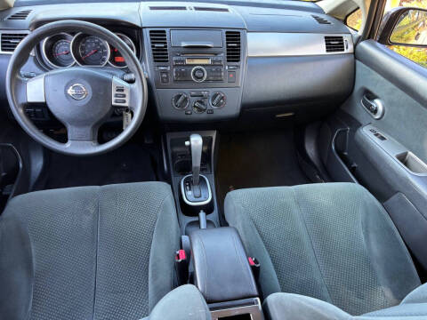 2011 Nissan Versa 1.8 S