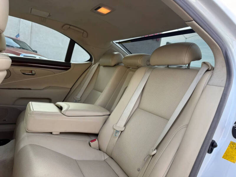 2014 Lexus LS 460