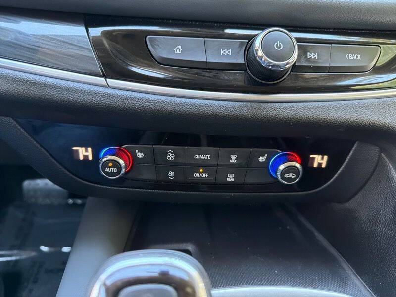 2019 Buick Enclave Essence