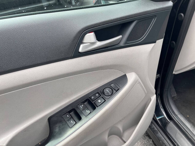 2021 Hyundai Tucson SE