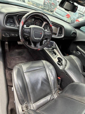 2016 Dodge Challenger R/T Plus