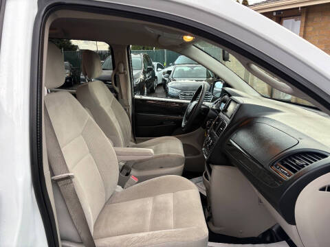 2017 Dodge Grand Caravan SE Plus