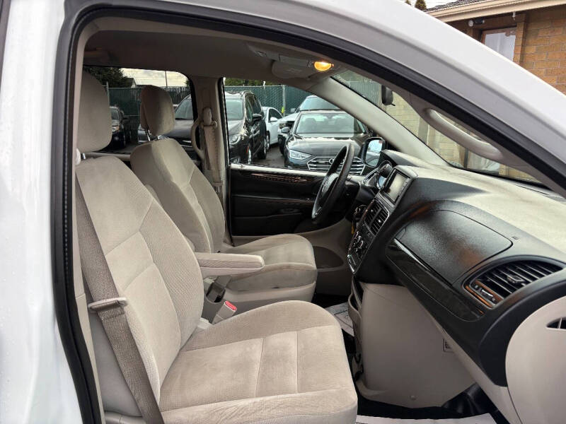 2017 Dodge Grand Caravan SE Plus