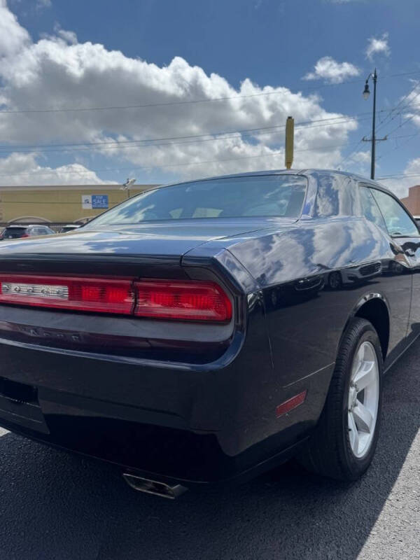 2012 Dodge Challenger SXT