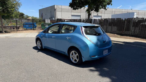 2011 Nissan LEAF SL