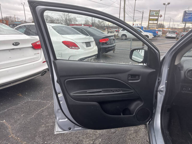 2022 Mitsubishi Mirage ES