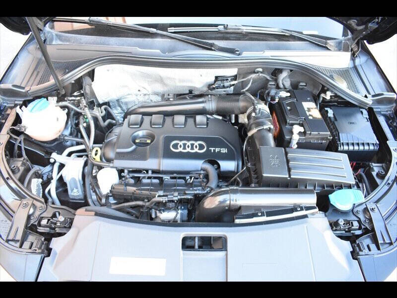 2017 Audi Q3 2.0T quattro Premium