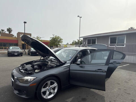 2015 BMW 3 Series 328i