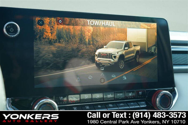 2024 GMC Canyon AT4X