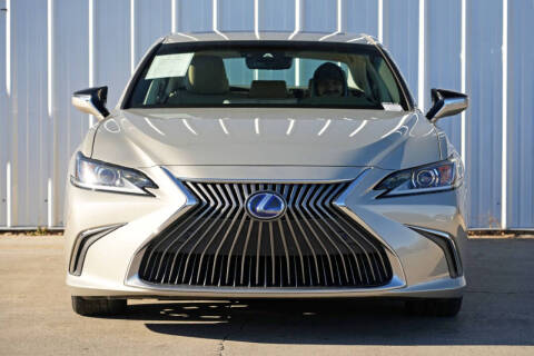 2020 Lexus ES 300h