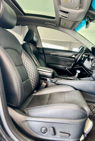 2018 Kia Cadenza Technology