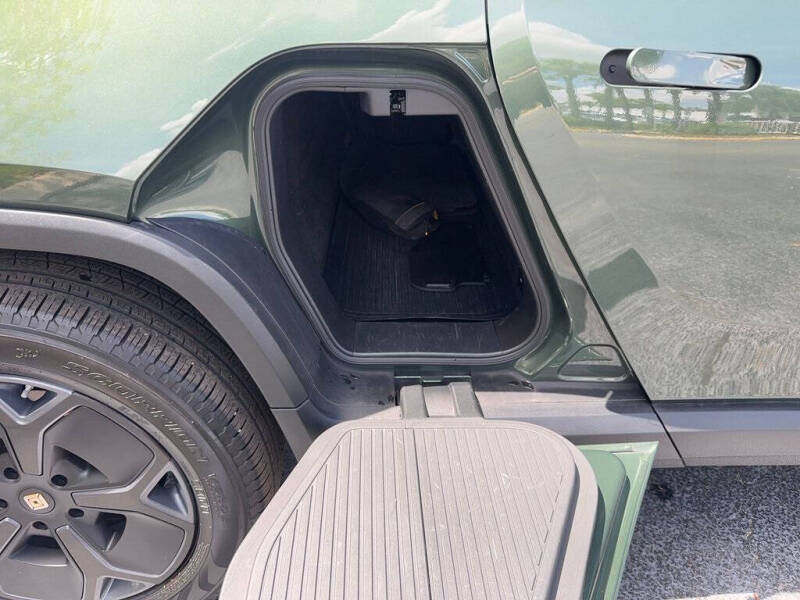 2022 Rivian R1T Adventure