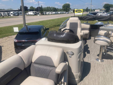 2018 Misty Harbor COACH