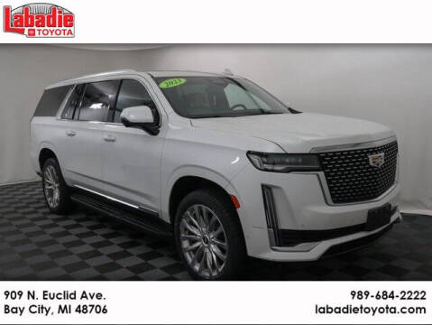 2023 Cadillac Escalade ESV Premium Luxury