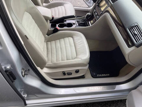 2014 Volkswagen Passat 1.8T SEL Premium