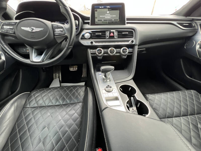 2019 Genesis G70 3.3T Advanced