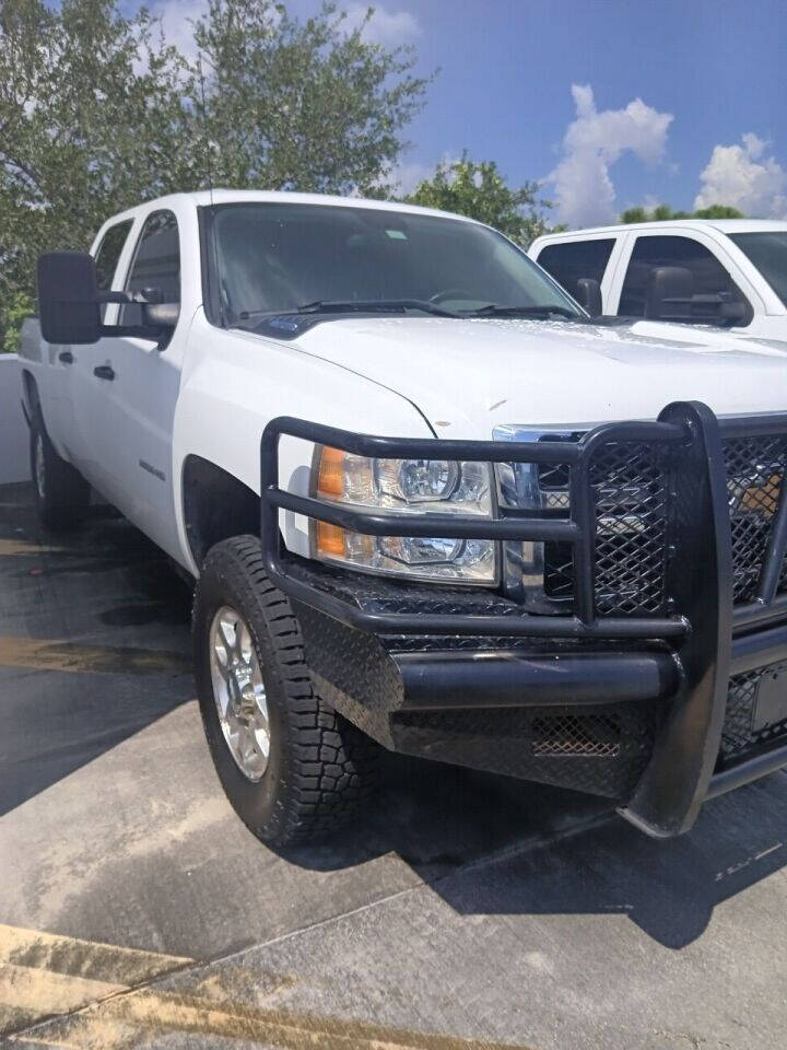 2013 Chevrolet Silverado HD Pickup - $14,950