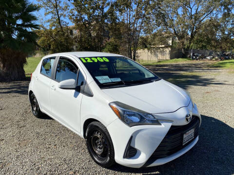 2018 Toyota Yaris 5-Door LE
