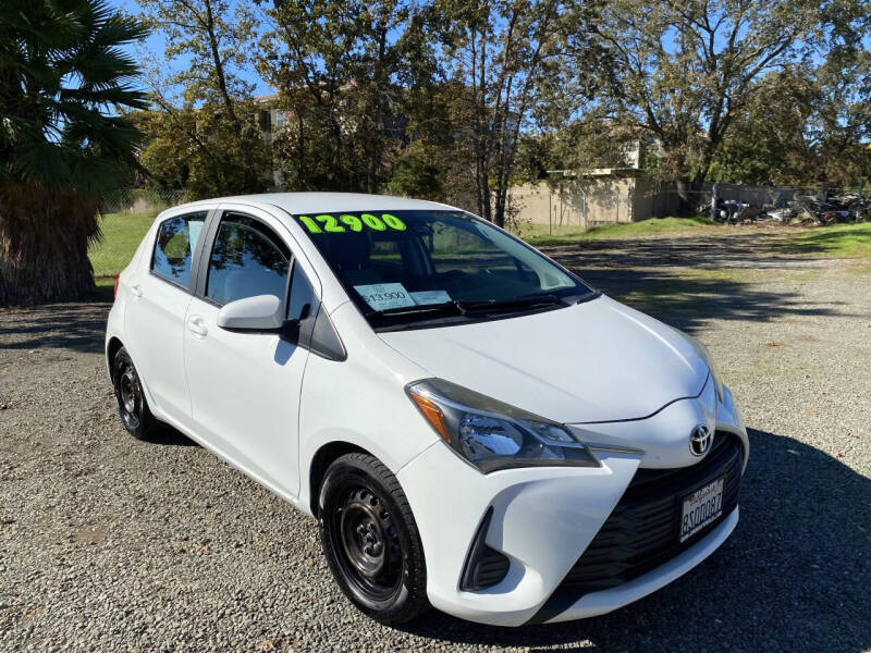 2018 Toyota Yaris 5-Door LE