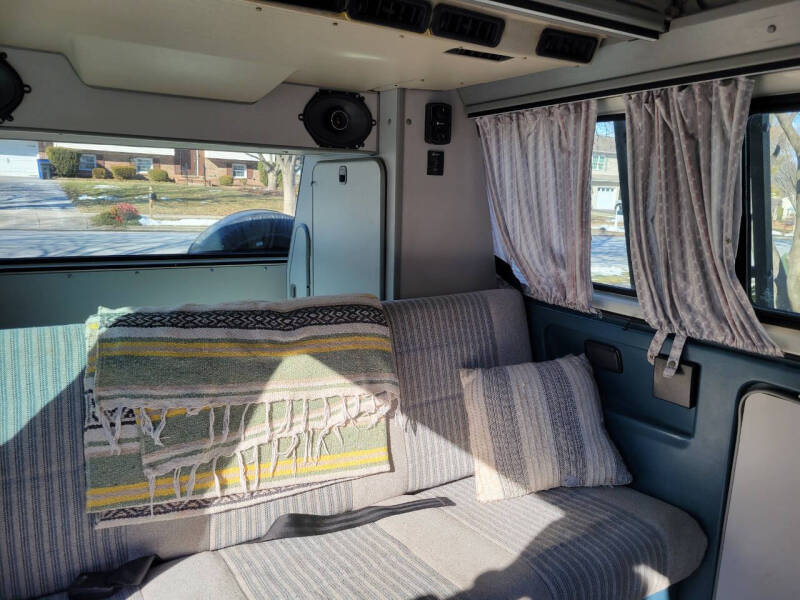 1987 Volkswagen Vanagon Camper