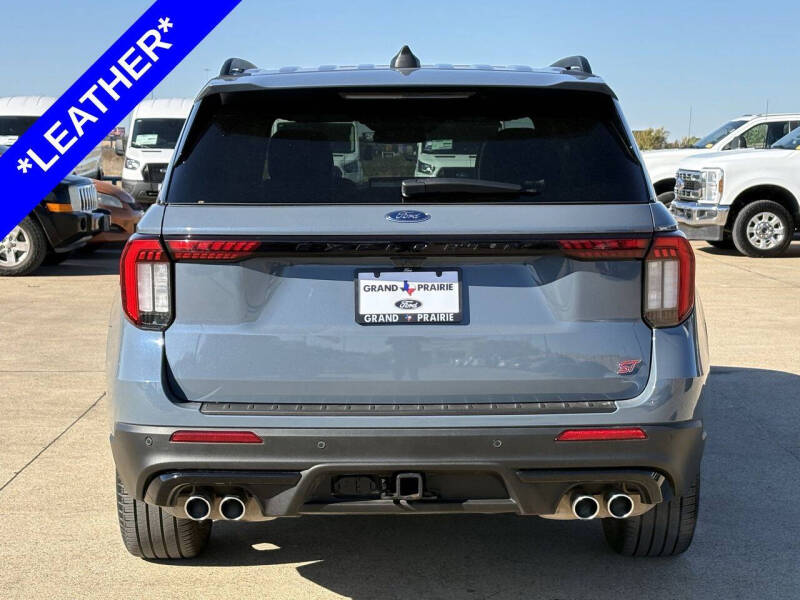 2025 Ford Explorer ST