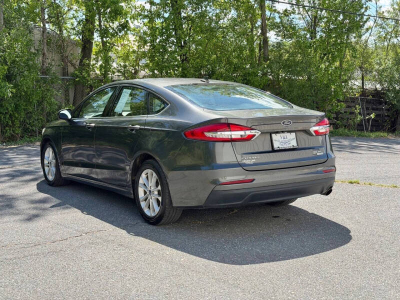 2020 Ford Fusion SE