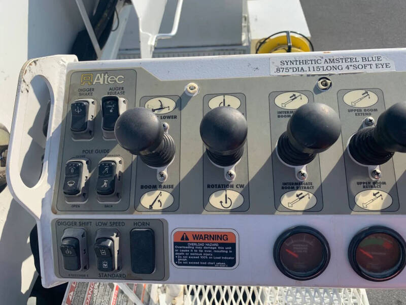 2016 Freightliner M2 106