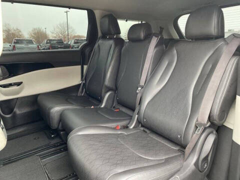 2022 Kia Carnival EX