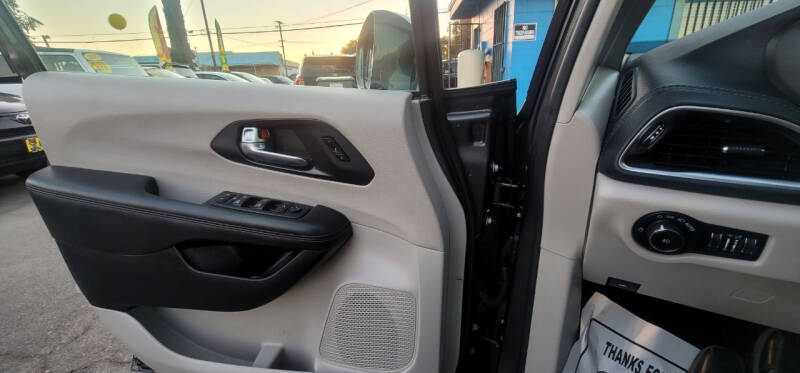 2020 Chrysler Pacifica Limited