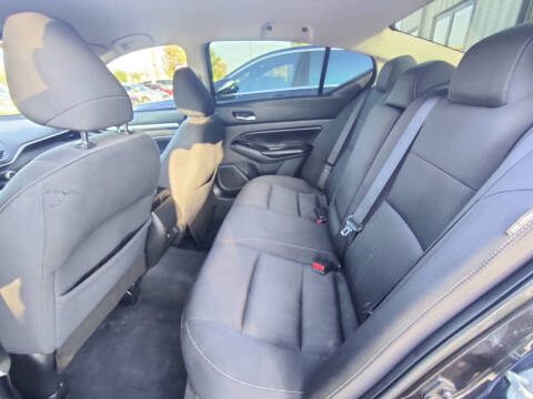 2021 Nissan Altima 2.5 SV