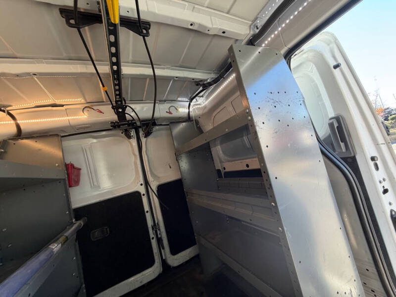 2017 Nissan NV200 SV