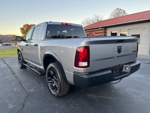 2024 RAM 1500 Classic SLT