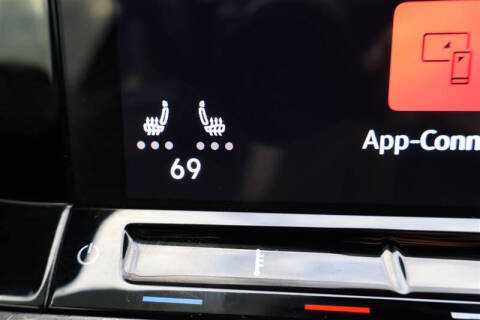 2024 Volkswagen Golf GTI SE