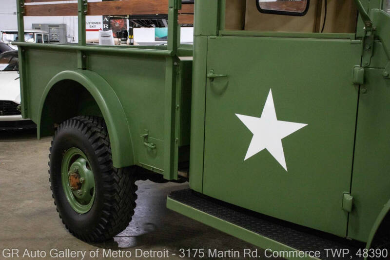 1963 Dodge M37