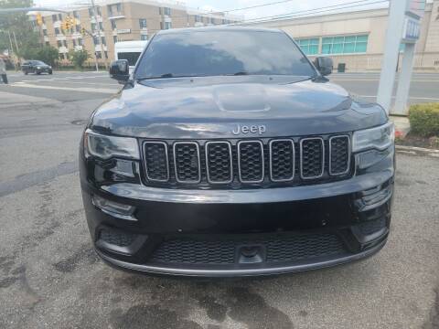 2018 Jeep Grand Cherokee for sale at OFIER AUTO SALES in Freeport NY