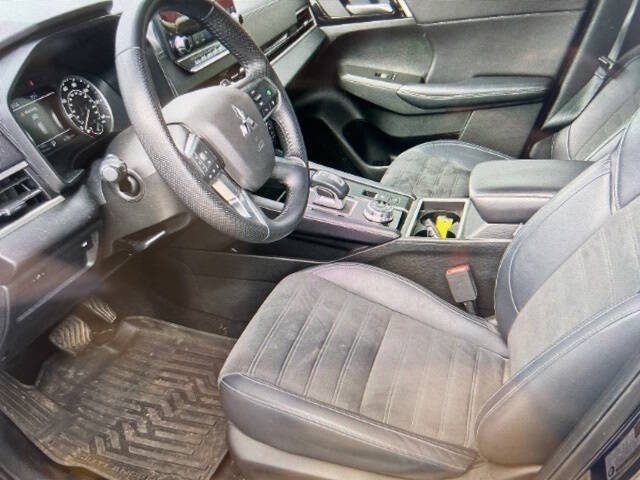 2024 Mitsubishi Outlander