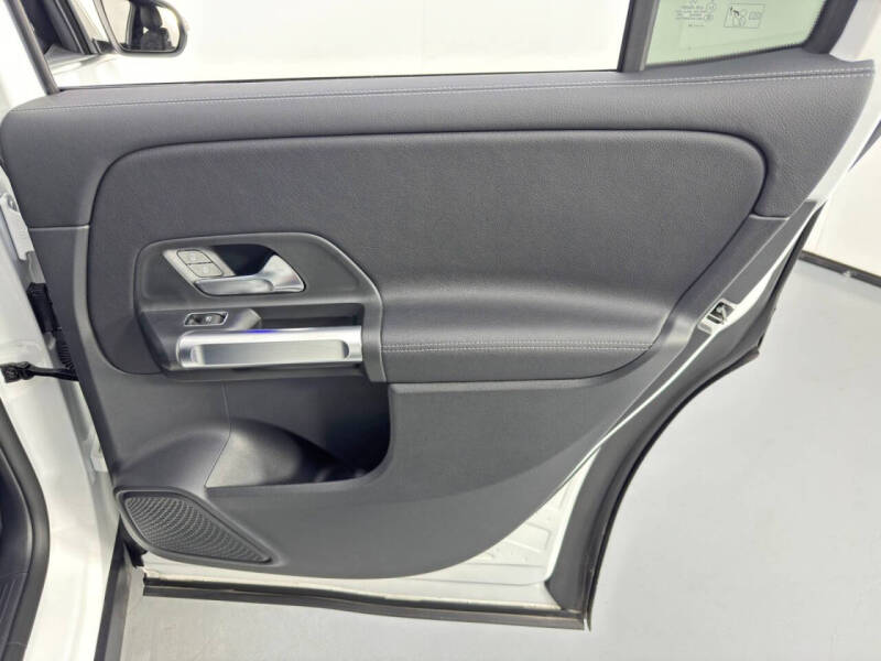 2024 Mercedes-Benz GLB GLB 250