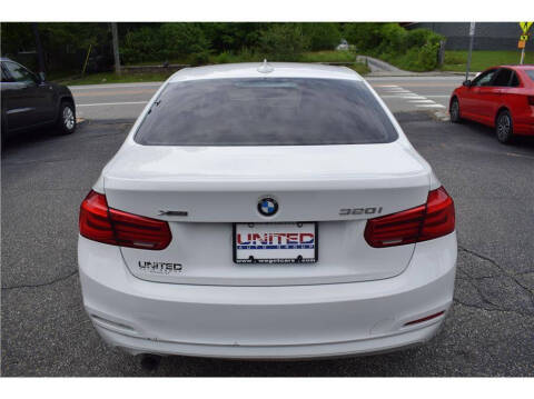 2017 BMW 3 Series 320i xDrive