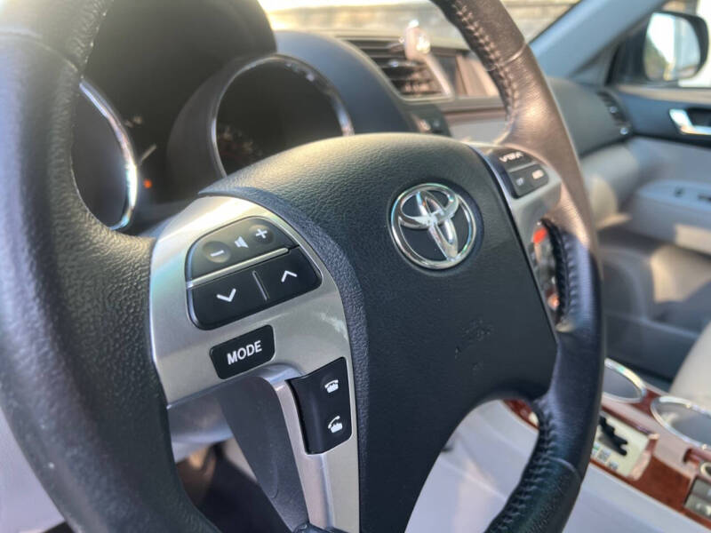 2011 Toyota Highlander Limited